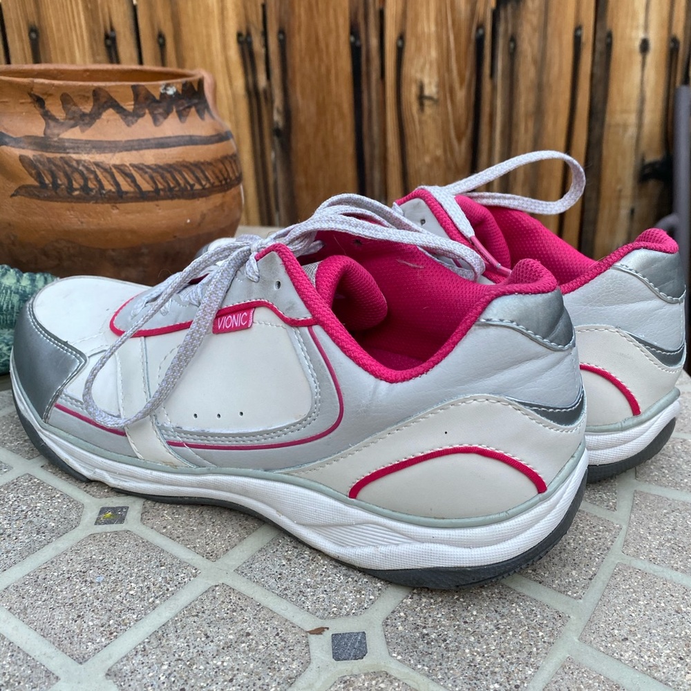 Vionic Orthopedic Sneakers View 5